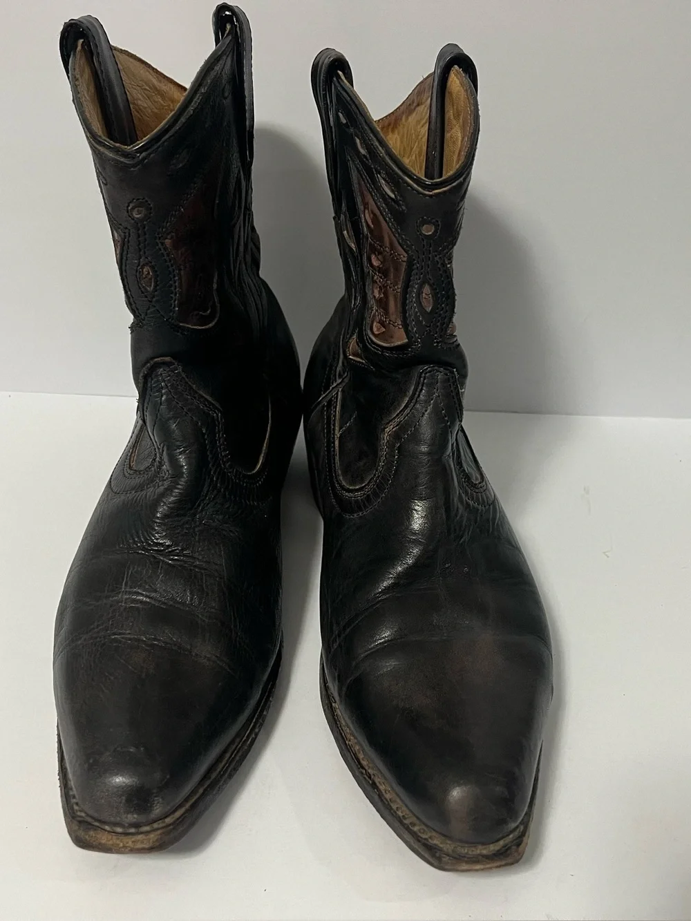 Bed Stu Boots Short Ankle Booties Tan Distressed Leather Cowboy Heel Size 9.5